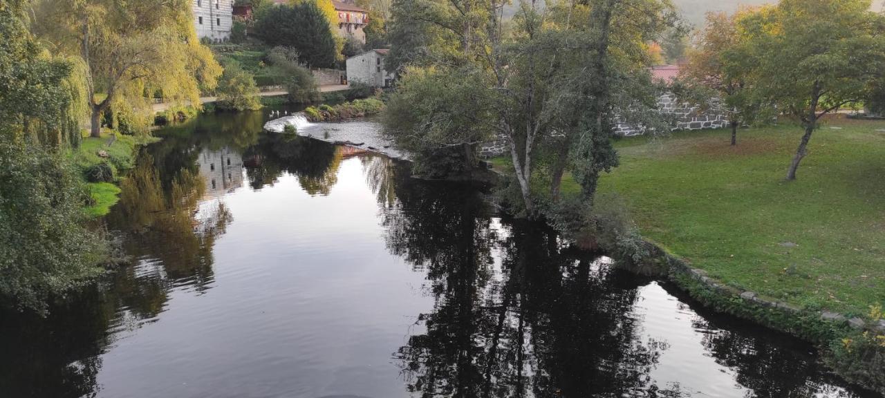 Apartamento Portovello Con Vistas Al Rio Allariz Kültér fotó