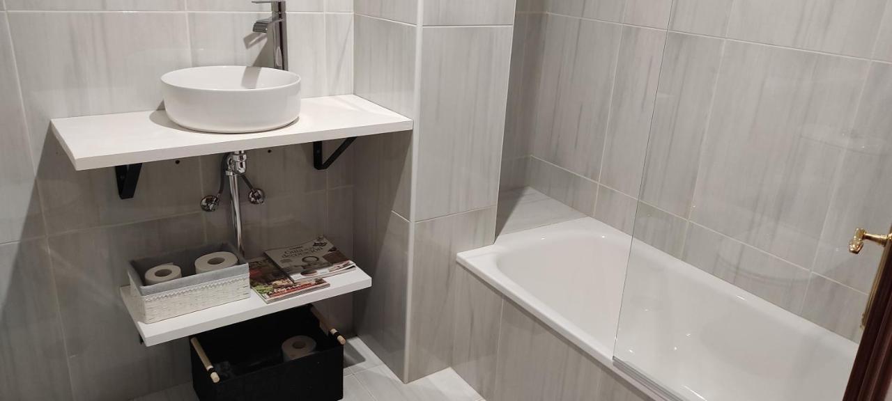 Apartamento Portovello Con Vistas Al Rio Allariz Kültér fotó